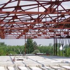 Склад для хранения пластиковой посуды из металлоконструкций